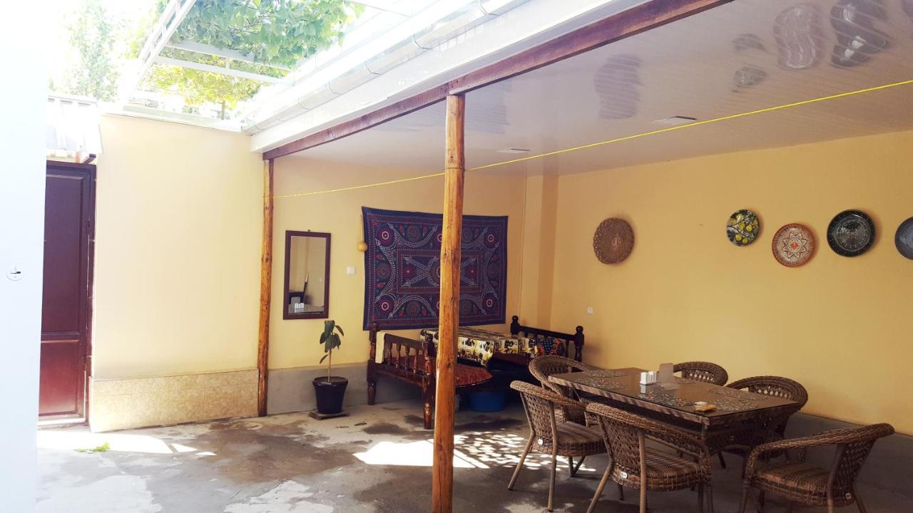 Hostel Bravo Fergana Exteriör bild