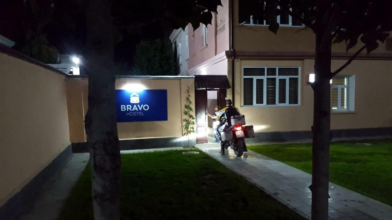 Hostel Bravo Fergana Exteriör bild