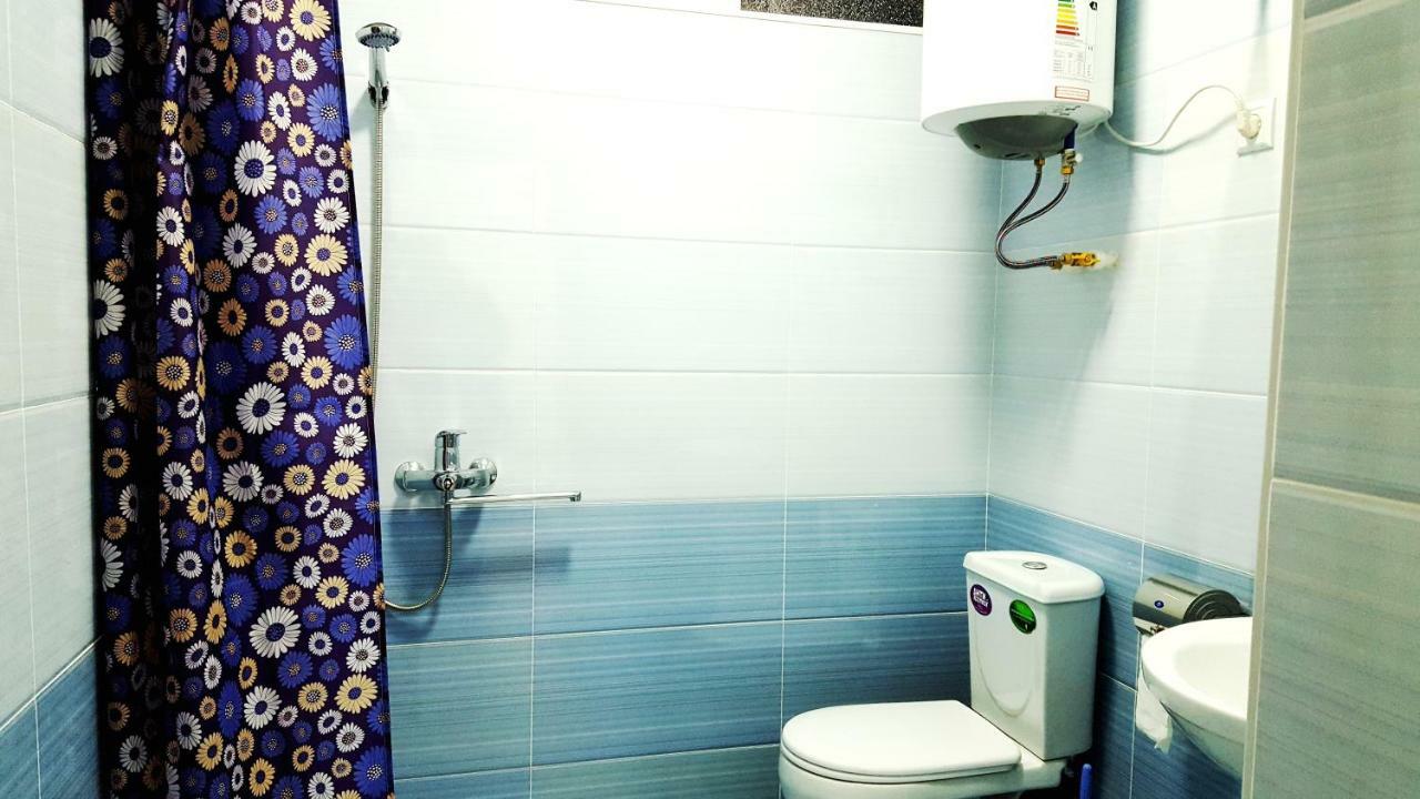 Hostel Bravo Fergana Exteriör bild